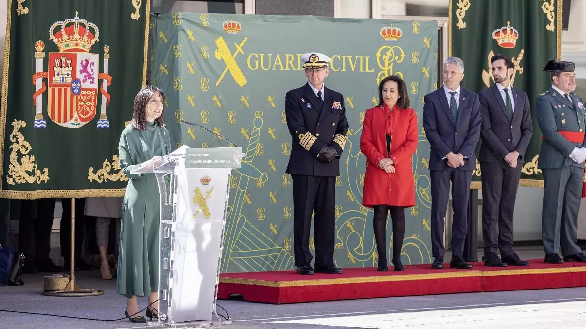 Academia Centro en Alicante, formación para oposiciones de Policía Nacional y Guardia Civil, acceso físico y temario para preparación