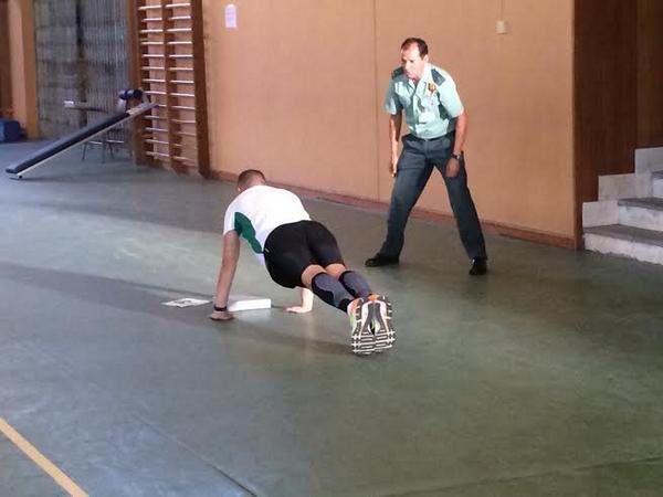 Academia Centro en Alicante, formación para oposiciones de Policía Nacional y Guardia Civil, acceso físico y temario para preparación