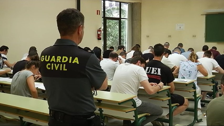 Los sindicatos siguen solicitando el examen en un día y la grabación de la entrevista - Formación para opositores de Policía Nacional y Guardia Civil | Academia Centro 1 Academia Centro en Alicante, formación para oposiciones de Policía Nacional y Guardia Civil, acceso físico y temario para preparación